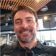 Profesor de mindfulness y técnicas de relajación con casi 20 años de experiencia, especializado en niños y todas las edades.